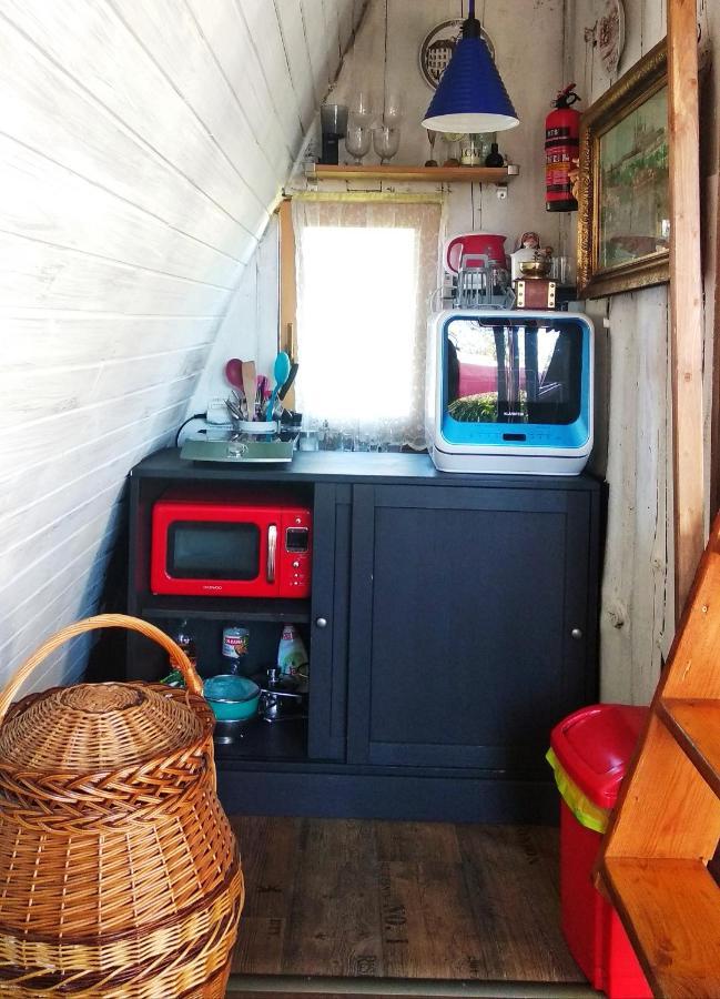 Tiny House In The City Prague Exterior photo